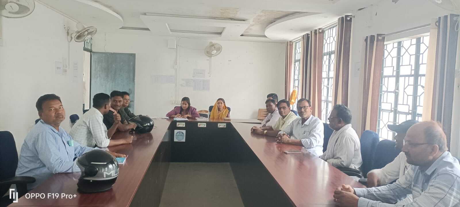 ज्ञान भारतम् मिशन को लेकर बीडीओ ने की बैठक