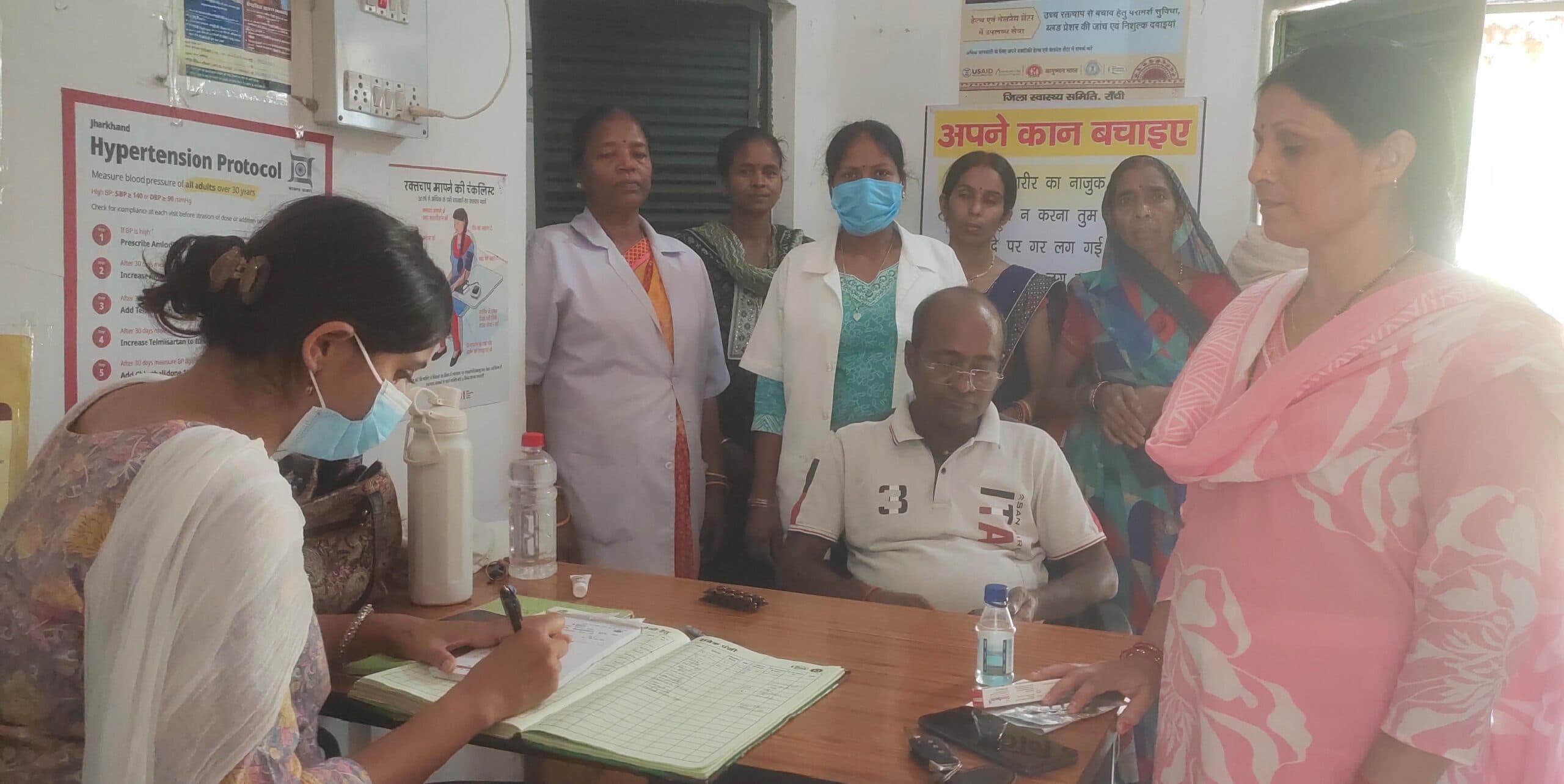 धूप-छांव के बीच झुलस रहे कोयलांचल लोग