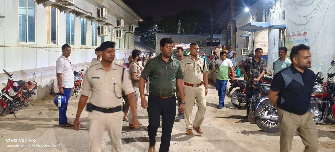 सदर अस्पताल में प्रशासन का छापा, अवैध निजी एंबुलेंसों पर लगा जुर्माना