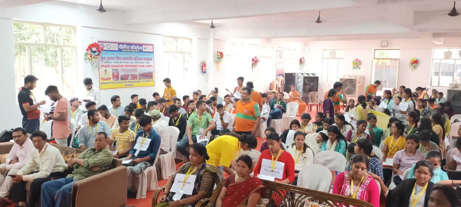 युवा आपदा मित्र प्रशिक्षण में लू व शीतलहर से बचाव की मिली जानकारी