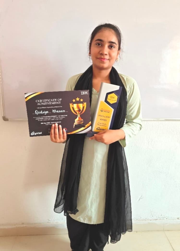 जीएनएसयू में आयोजित आइबीएम दिवस टेक्नोवेट 2.0 के विजेताओं को किया गया सम्मानित