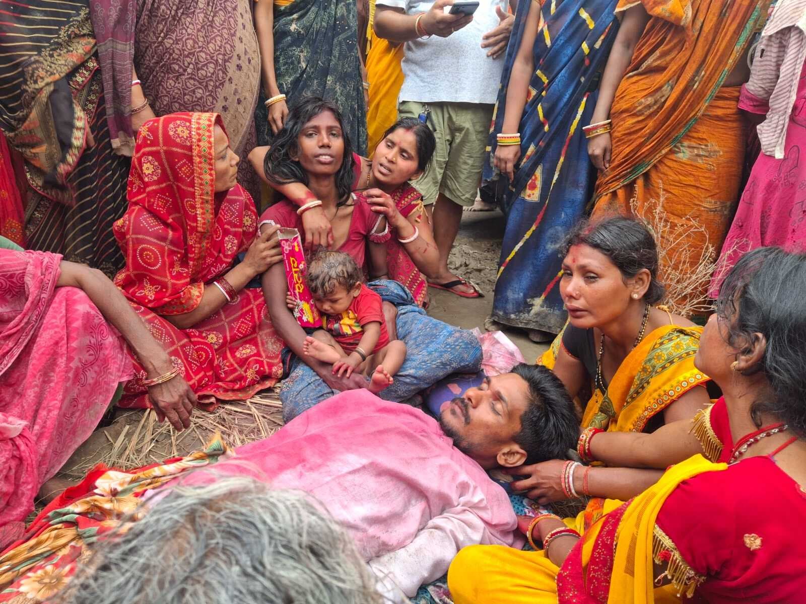 KATIHAR टेंट मालिक ने जहर खाकर दी जान, आठ लाख के सामान रोकने का आरोप