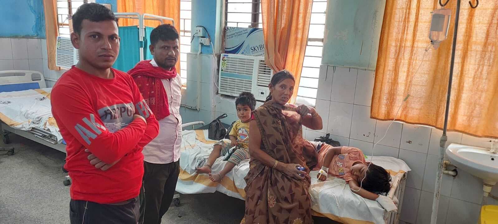 घर की छत पर खेल रही दो मासूम बहनें 11 हजार वोल्ट की तार से झुलसीं