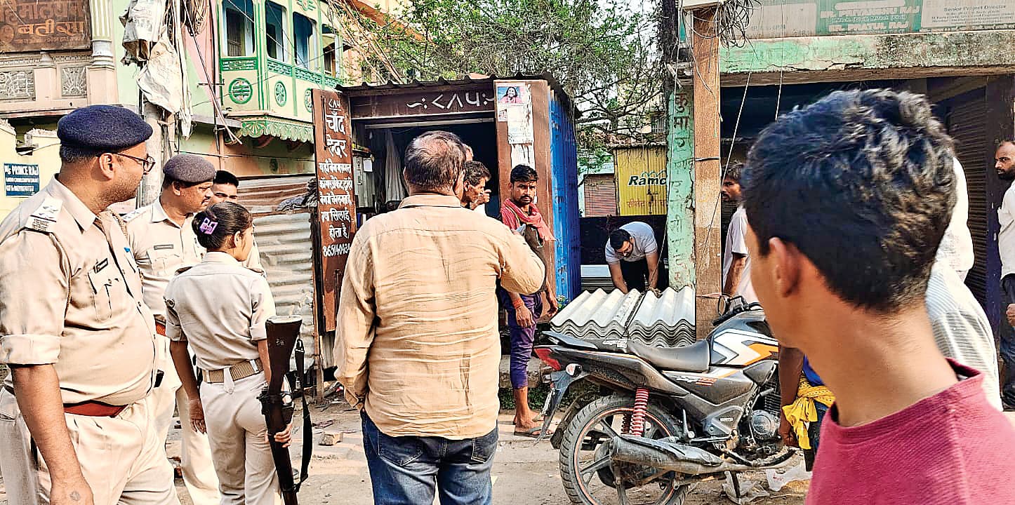 छठे दिन के अतिक्रमण हटाओ अभियान के तहत मेवा लाल चौक से गांधी चौक का रास्ता हुआ साफ