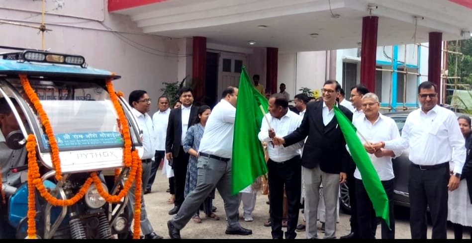 नवादा में राष्ट्रीय लोक अदालत के लिए जागरूकता रथ रवाना