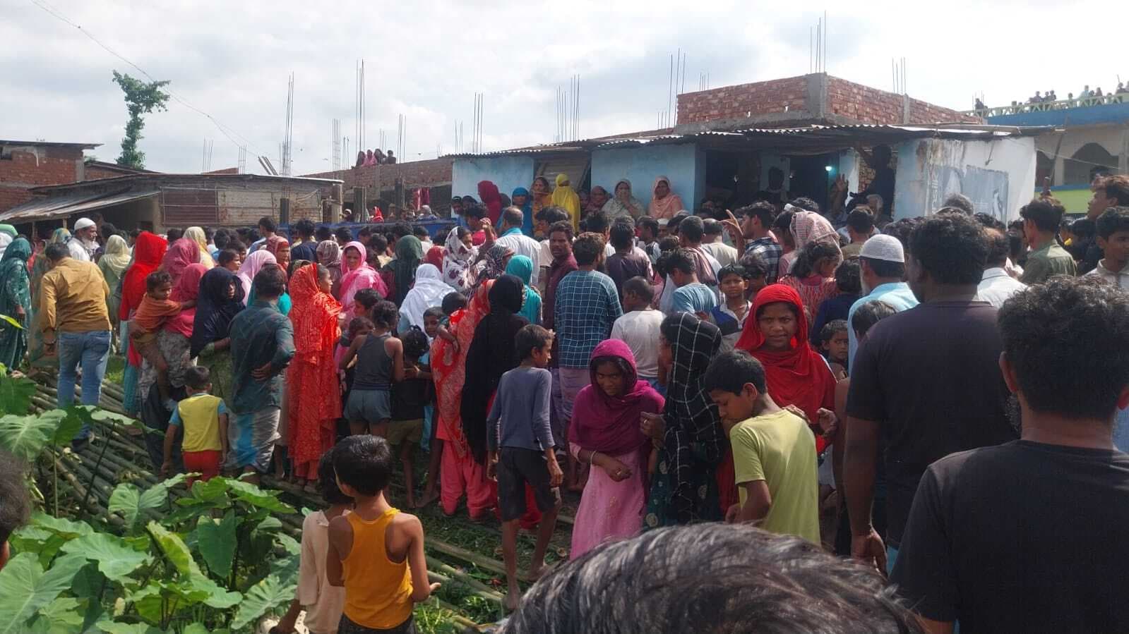 मकई खेत में महिला की गला रेतकर कर हत्या