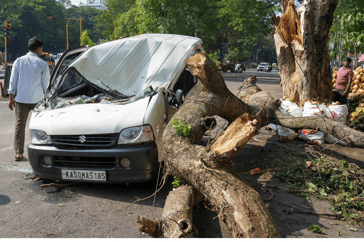 बेंगलुरु में बारिश ने मचायी तबाही, 10 लोगों की मौत