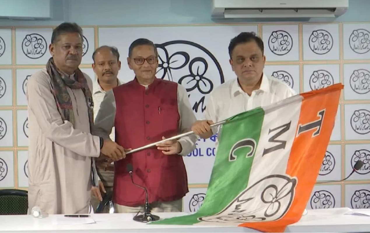 नेताजी के पोते चंद्र बोस तृणमूल कांग्रेस में शामिल, बंगाल में भाजपा को झटका