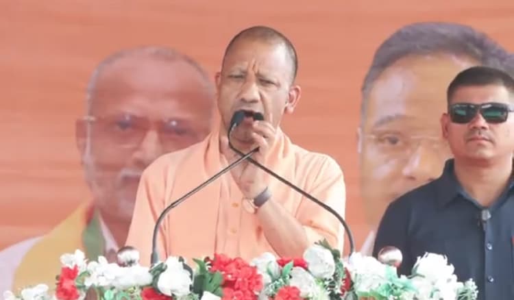 बंगाल में खत्म होगा माफिया राज, बाराबनी और बीरभूम में गरजे योगी आदित्यनाथ