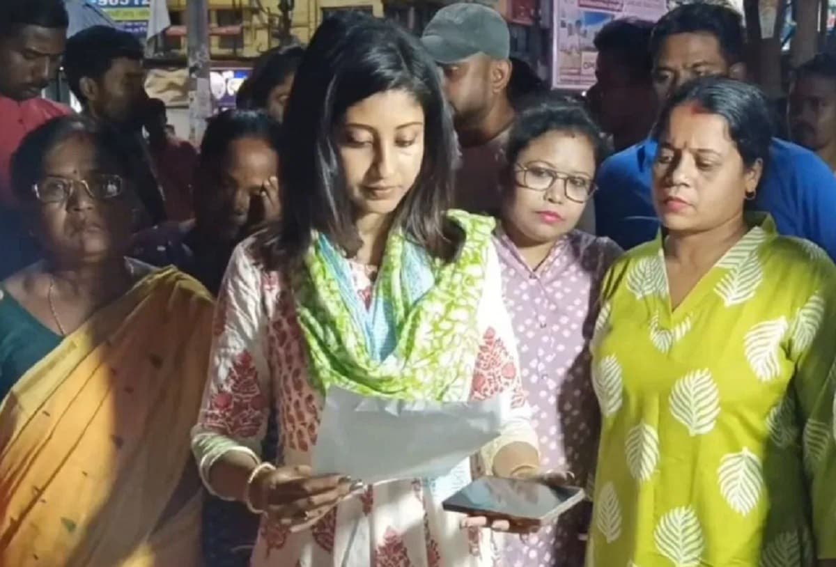 बंगाल चुनाव में बांटे जा रहे अन्नपूर्णा भंडार के फॉर्म, तृणमूल शिकायत लेकर पहुंचा चुनाव आयोग