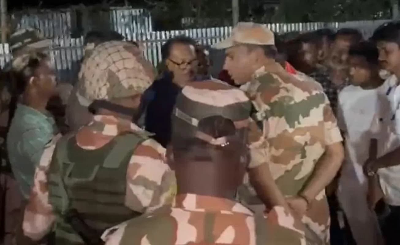 कार में ईवीएम देख भड़के भाजपा कार्यकर्ता, हल्दिबारी में रात भर रहा तनाव