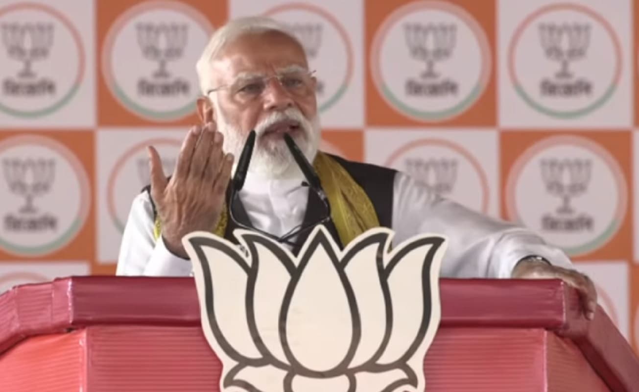 पूरे बंगाल में परिवर्तन की आंधी, पीएम मोदी बोले- ममता का जो हाल नंदीग्राम में हुआ वही भवानीपुर में होगा पूरे बंगाल में परिवर्तन की आंधी, पीएम मोदी बोले- ममता का जो हाल नंदीग्राम में हुआ वही भवानीपुर में होगा