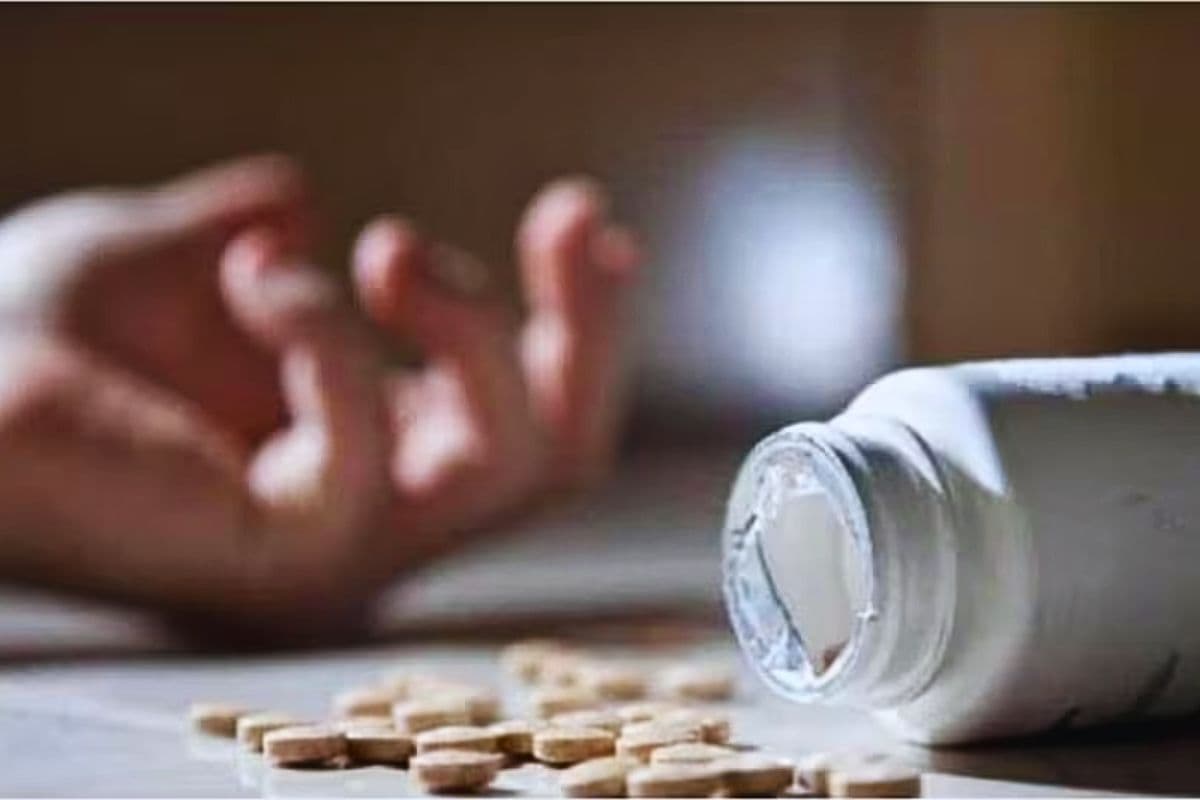 पटना में NEET छात्र ने की आत्महत्या, हॉस्टल के कमरे में जहर खाकर दी जान, सुसाइड नोट भी मिला