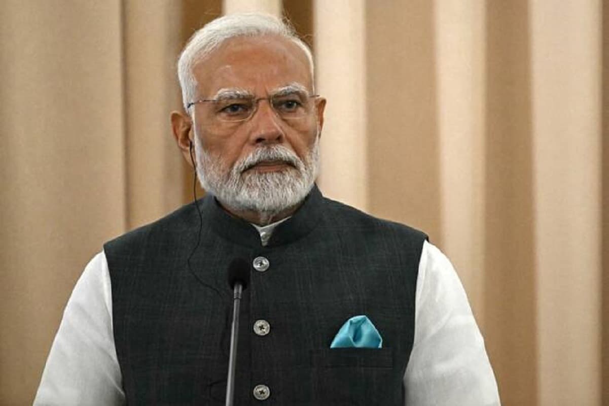 बंगाल में पीएम मोदी के आने पहले हथियार बरामद, कूचबिहार से 6 देसी पिस्तौल के साथ दो गिरफ्तार