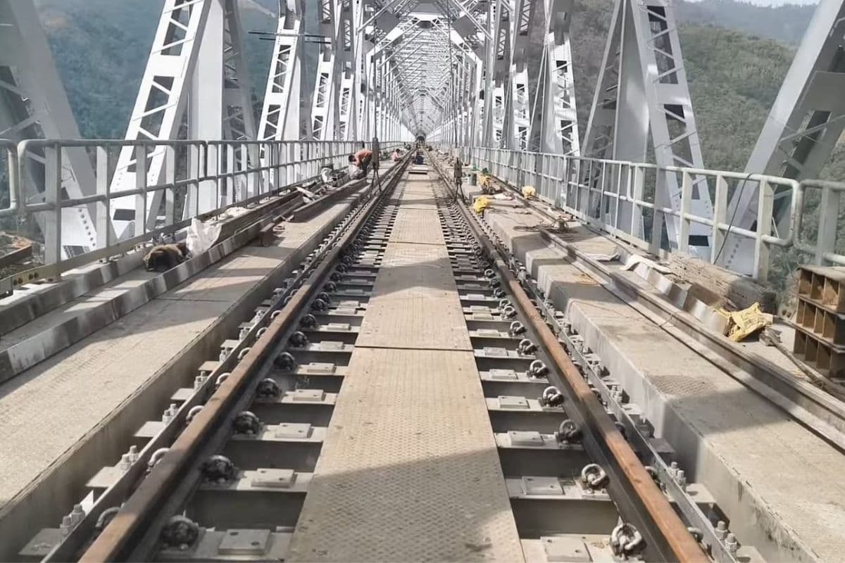 बिहार में बनेगा देश का दूसरा फोरलेन रेल ब्रिज, एक साथ गुजर सकेंगी 3-3 ट्रेनें, जानिए प्लानिंग