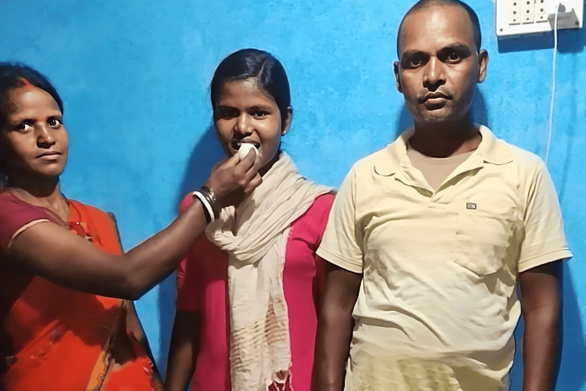 किसान की बेटी बनी रामगढ़ जिला टॉपर, डॉक्टर बनकर करना चाहती है देश की सेवा