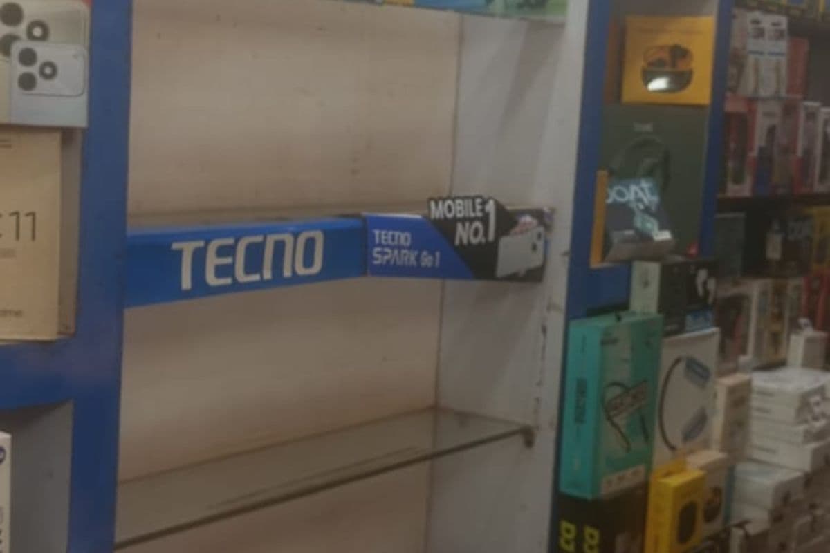 पश्चिमी सिंहभूम के बड़ाजामदा बाजार में दो मोबाइल दुकानों में लाखों की चोरी