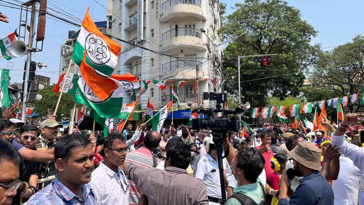 पश्चिम बंगाल में चुनाव आयोग के खिलाफ प्रदर्शन पर प्रतिबंध, नियमों का उल्लंघन करने पर होगी गिरफ्तारी