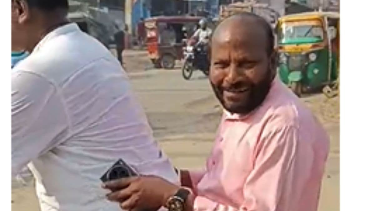पीएम मोदी के आह्वान का दिखा असर, साइकिल से बाजार पहुंचे विधायक ई.आई.पी. गुप्ता