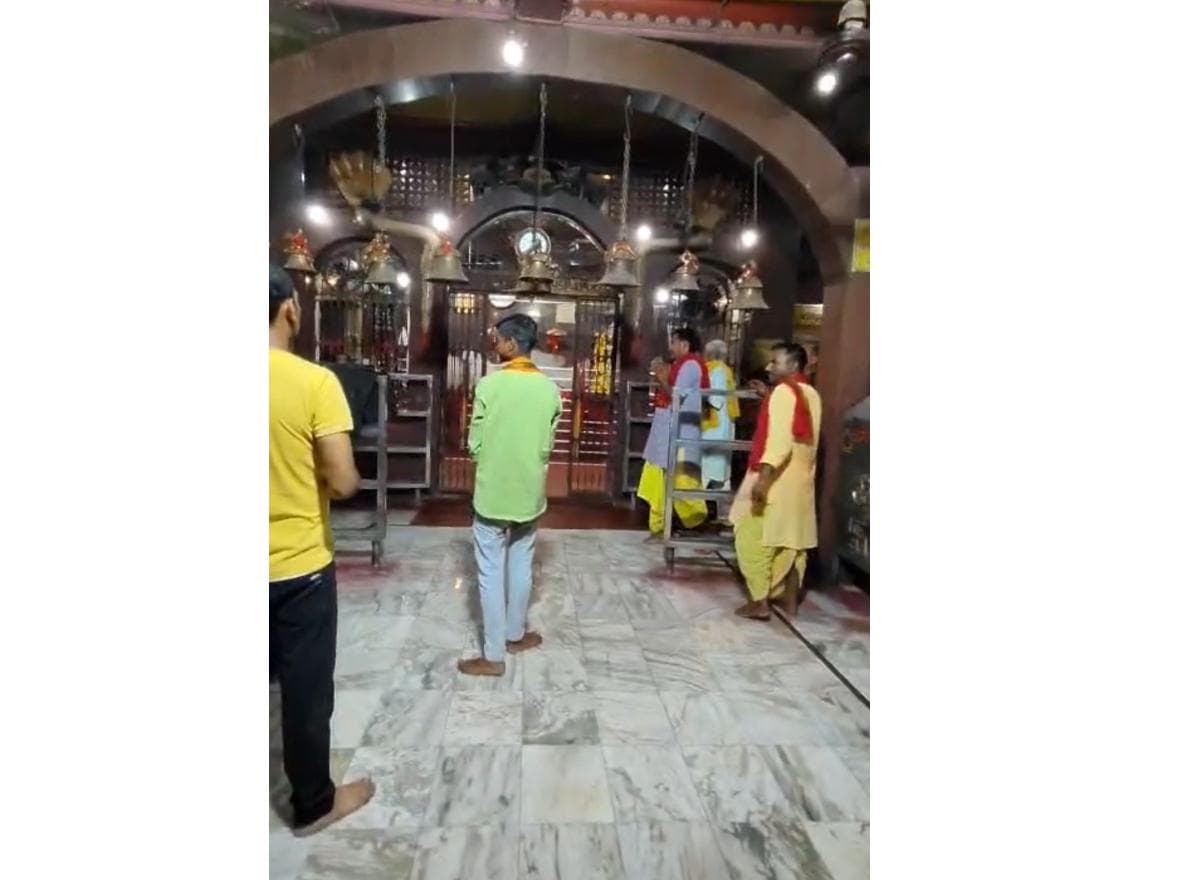 छपरा में आज क्या है खास? डीएम की समीक्षा बैठक और सोनपुर हरिहरनाथ समेत प्रमुख मंदिरों के दर्शन का समय