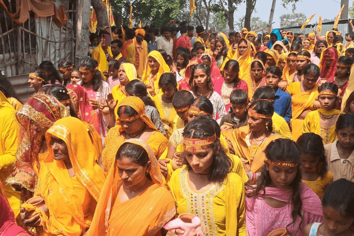 सारण के नेवारी में श्रीरुद्र महायज्ञ और सलिमापुर में लक्ष्मीनारायण महायज्ञ के लिए भव्य कलश यात्रा