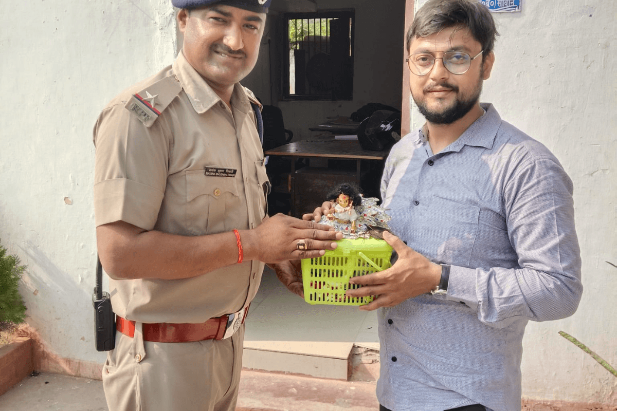 रेलवे पुलिस की सराहनीय कार्य: 'ऑपरेशन अमानत' के तहत लौटाई ‘लड्डू गोपाल’ की अनमोल प्रतिमा