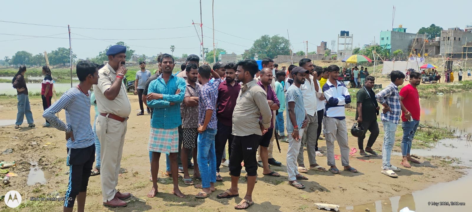किऊल नदी की तेज धार में बहकर बालक लापता, प्रशासन की रोक के बावजूद नदी पार कर रहे थे श्रद्धालु