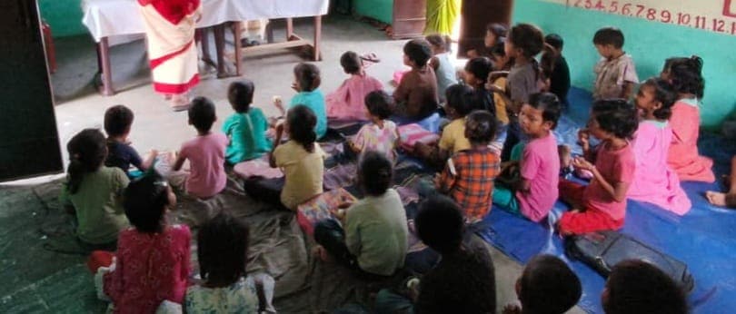 विभागीय लापरवाही पर कार्रवाई : प्रतापगंज में पांच आंगनबाड़ी सेविकाएं चयनमुक्त.