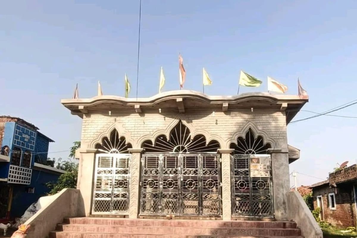 लखीसराय में आस्था और विश्वास का केंद्र बना महा गांव का ऐतिहासिक अश्विन दुर्गा मंदिर