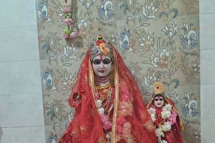 कटिहार के कष्टहरण नाथ गौरीशंकर मंदिर में आज उमड़ेगी भक्तों की भीड़, बाबा भोलेनाथ का होगा जलाभिषेक