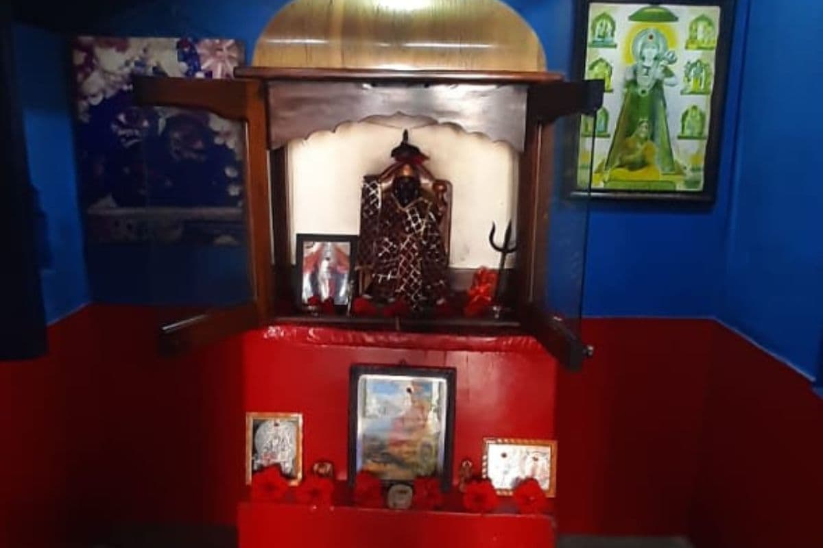 Aaj Ka Darshan: पूर्णिया में लक्ष्मी नगरी गुलाबबाग में विराजते हैं शनिदेव, शनिवार को उमड़ती है आस्था की भारी भीड़