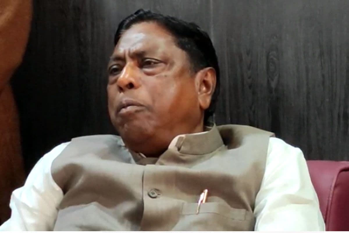 जेल से बाहर आने के बाद क्या बोल गए झारखंड के पूर्व मंत्री आलमगीर आलम, भावुक हुए परिजन और समर्थक