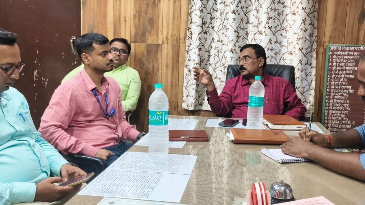 अररिया में  जनकल्याणकारी योजनाओं को लेकर सख्त निर्देश, किसानों और महिलाओं पर रहेगा खास फोकस