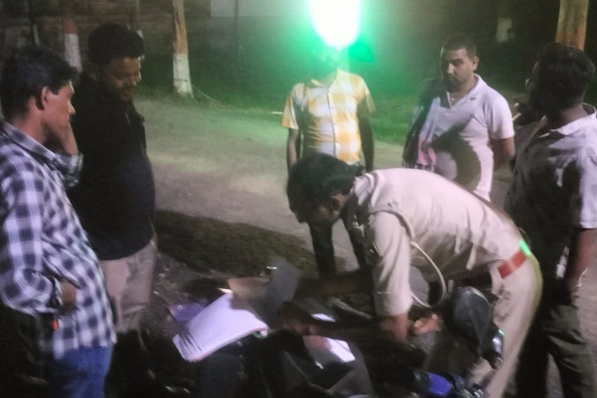 अररिया में तेज रफ्तार वाहन की टक्कर से 25 वर्षीय छात्र की मौत, दोस्त की हालत गंभीर