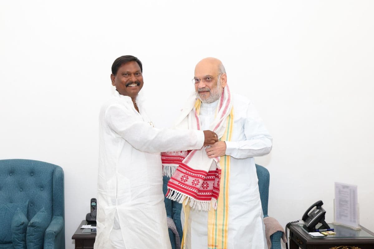 अमित शाह से मिले पूर्व CM अर्जुन मुंडा, पश्चिम बंगाल चुनाव में मिली ऐतिहासिक जीत पर दी बधाई
