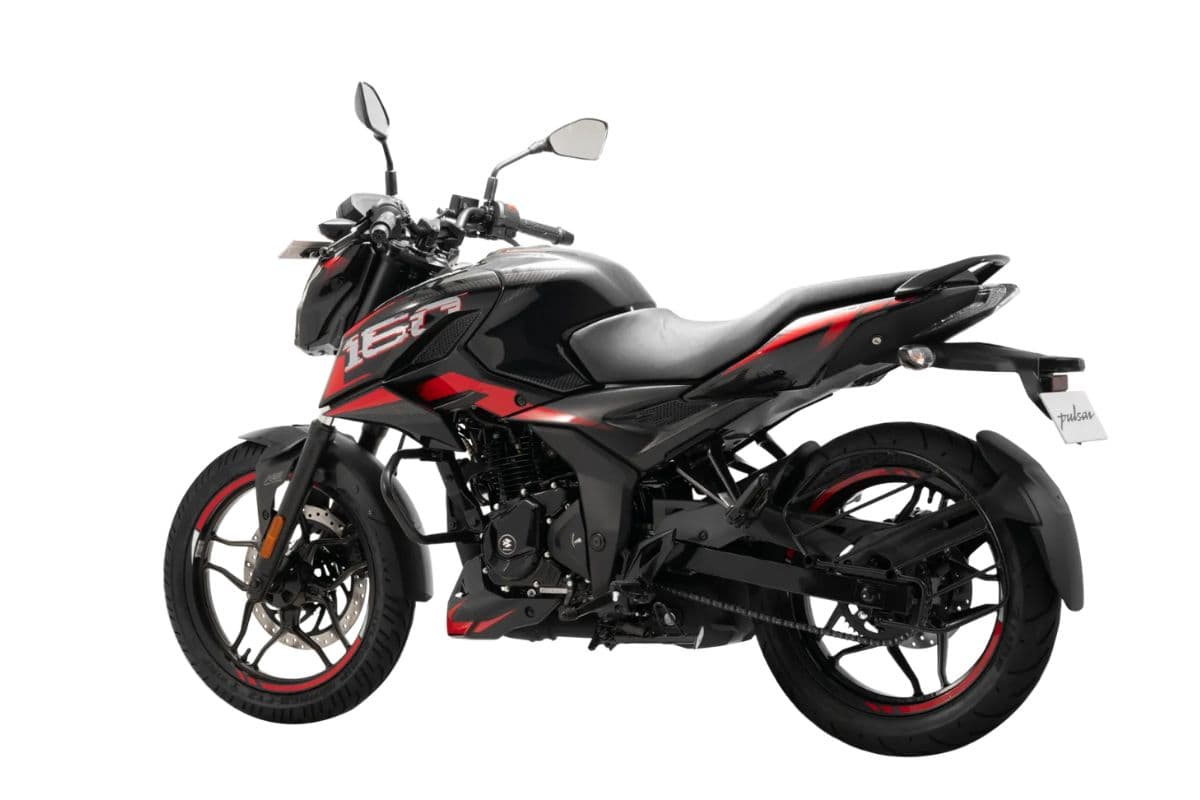गोल्डन USD फोर्क्स, स्लिपर क्लच और नये फीचर्स के साथ आयी Bajaj Pulsar N160