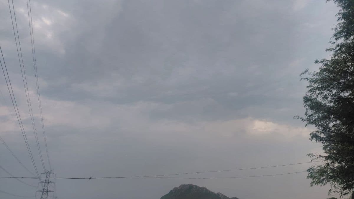 बांका में दिन में झुलसाएगी उमस, दोपहर बाद बारिश और आंधी का अलर्ट