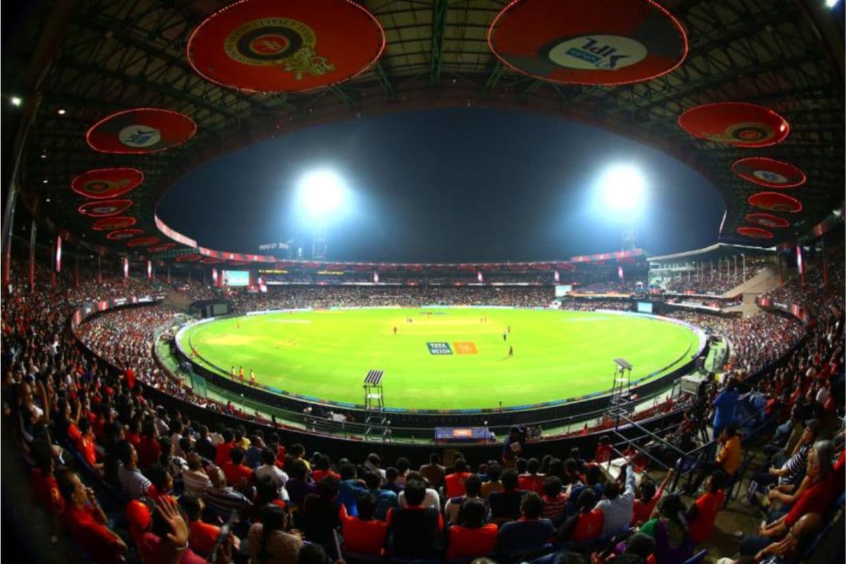 IPL 2026: प्लेऑफ और फाइनल की मेजबानी से बाहर हुआ चिन्नास्वामी स्टेडियम, BCCI के फैसले पर KSCA ने उठाए सवाल