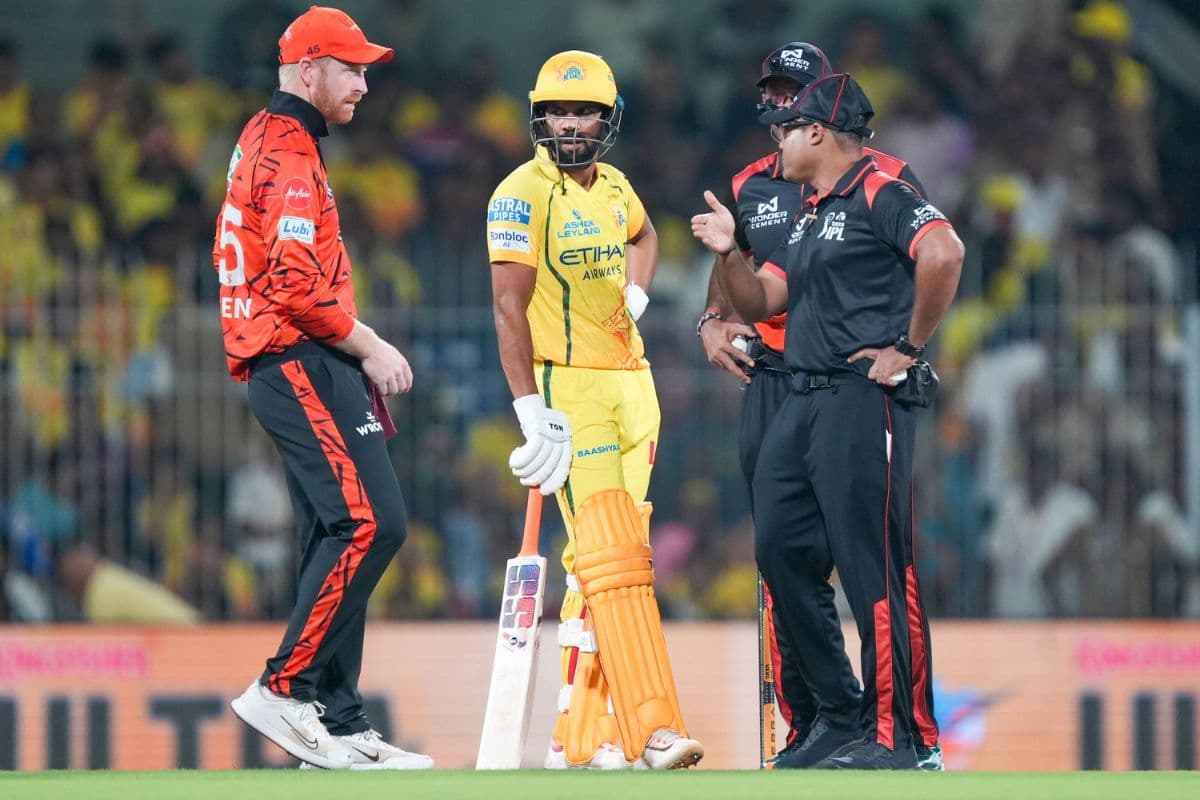 CSK ने SRH के सामने रखा 181 रन का लक्ष्य, प्लेऑफ की रेस में दोनों टीमों के लिए जीत जरूरी