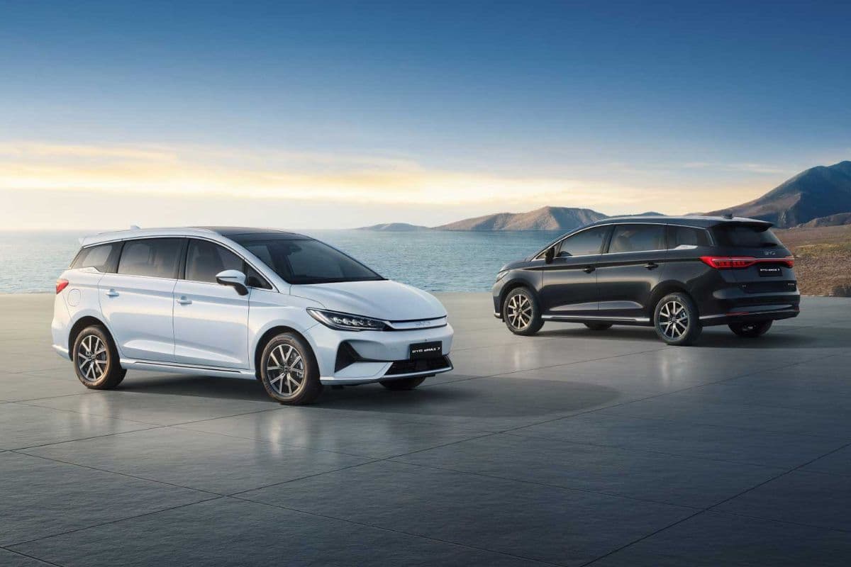 लॉन्ग ड्राइव होगी लग्जरी, भारत की ये 5 MPVs आती हैं कैप्टन सीट्स के साथ, कीमत ₹10.99 लाख से शुरू