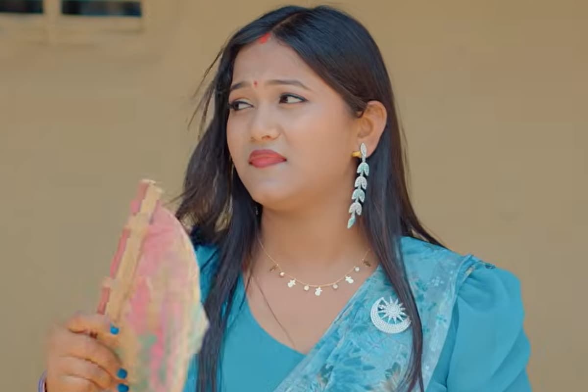 गर्मी में तहलका मचा रहा ‘कोका कोला पियादी’, यूट्यूब पर तेजी से वायरल हुआ गाना