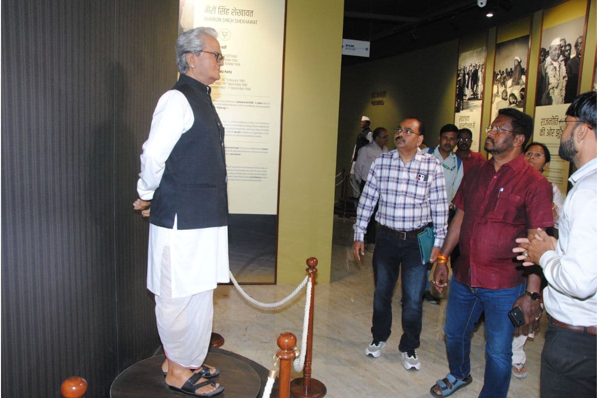 दशरथ गागराई की अगुवाई में अध्ययन यात्रा पर झारखंड विधानसभा की आवास समिति