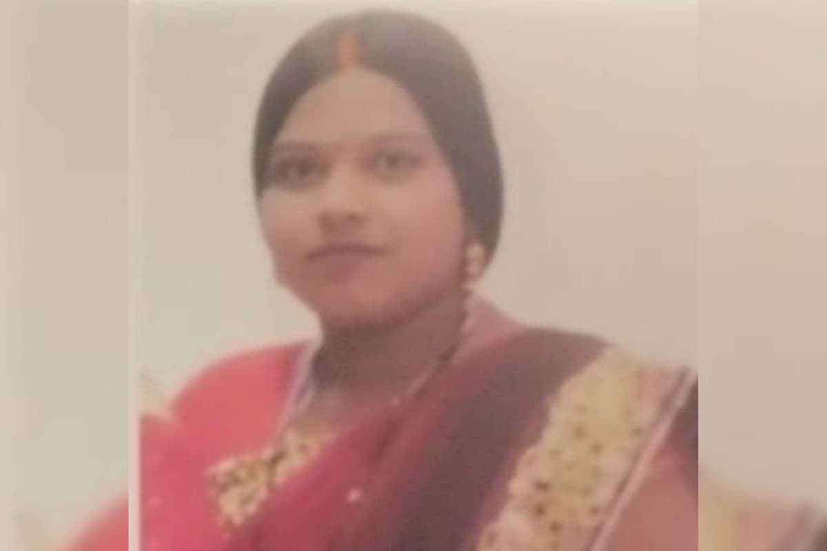 Dhanbad: डुमरा से बच्चे के साथ एक महिला रहस्यमय ढंग से गायब, अपहरण होने की आशंका