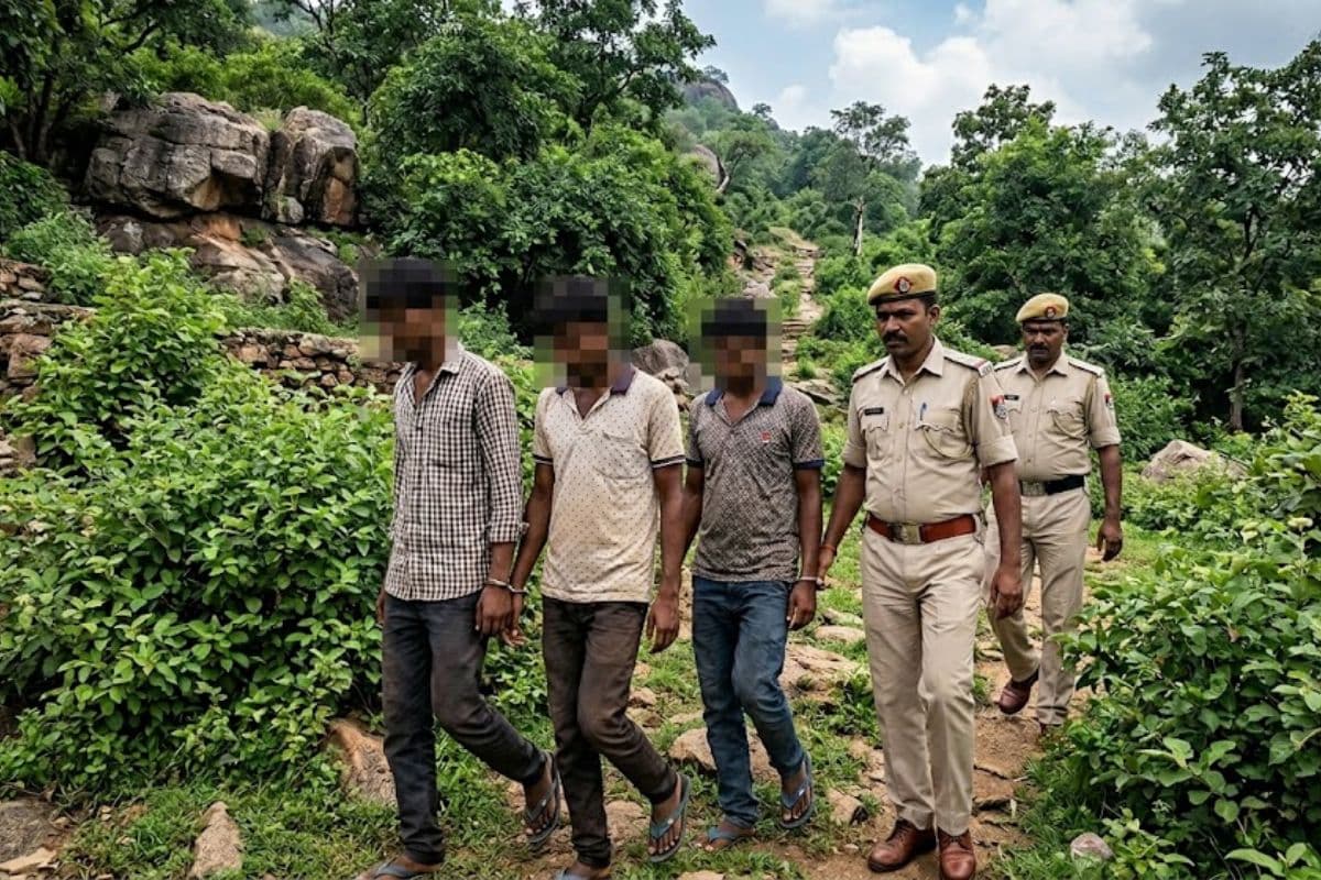 दुमका के जरमुंडी में दरिंदगी की हदें पार: पहाड़ पर नाबालिग से गैंगरेप, पुलिस ने तीनों दरिंदों को भेजा जेल