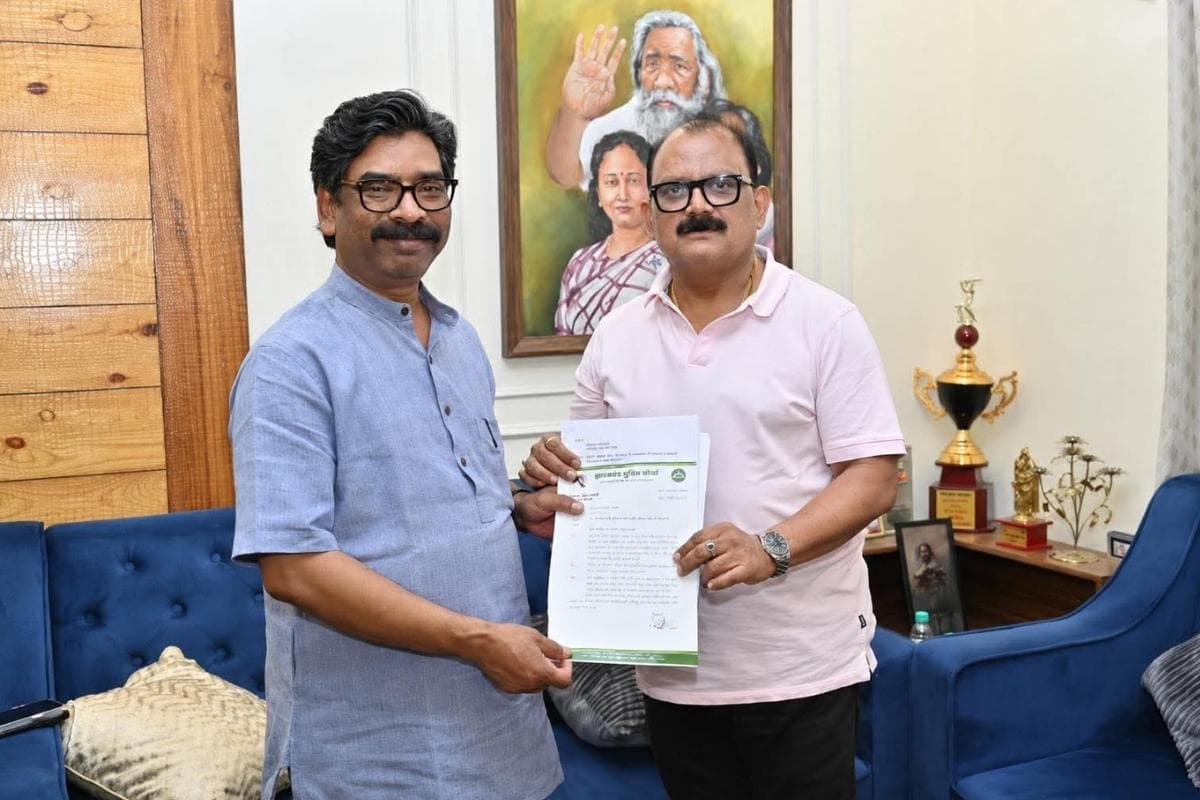 पूर्व मंत्री मिथिलेश ठाकुर ने की मुख्यमंत्री से मुलाकात, गढ़वा-पलामू में धान खरीद अवधि बढ़ाने की मांग