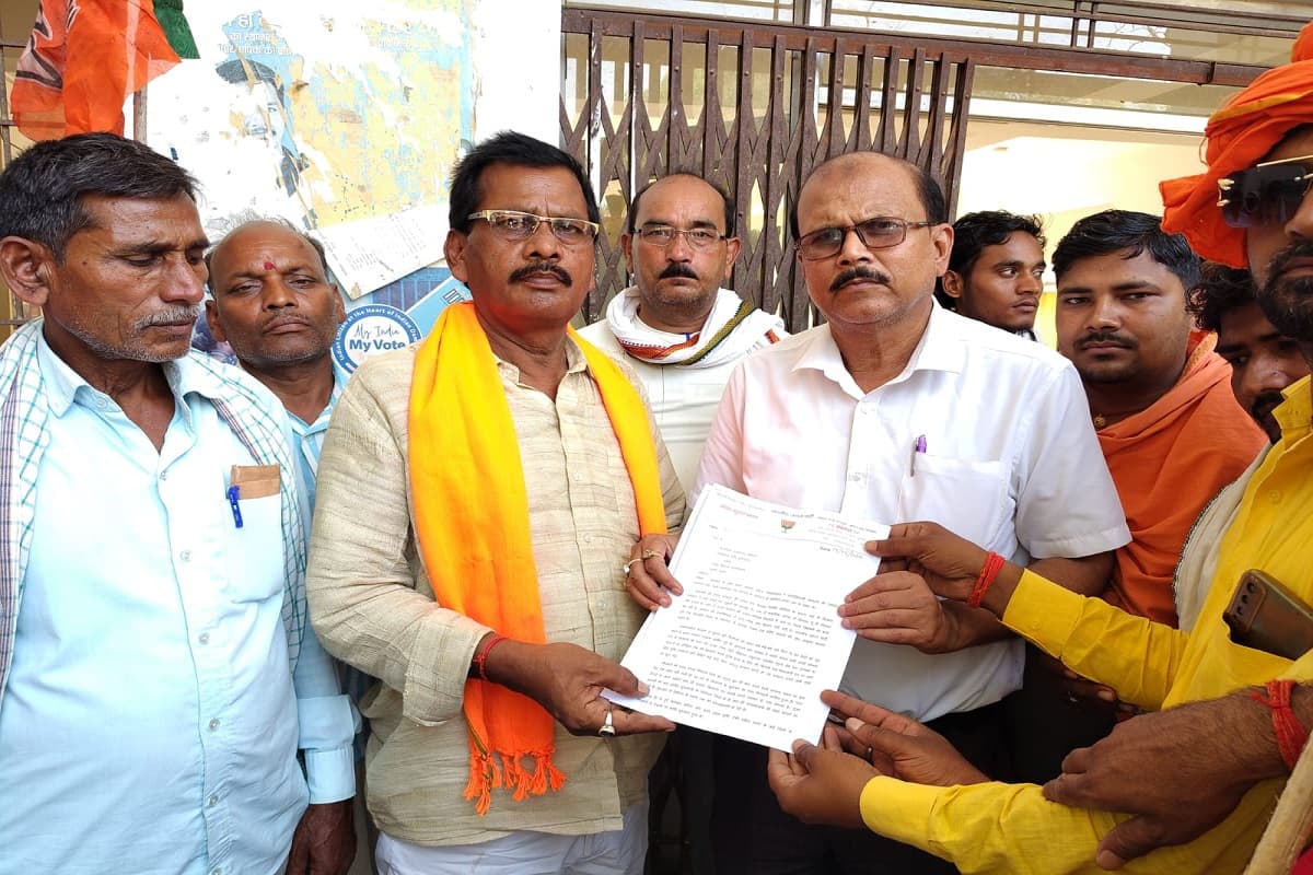किसानों की समस्याओं पर भाजपा का हल्लाबोल, मेराल और धुरकी ब्लॉक में उग्र प्रदर्शन