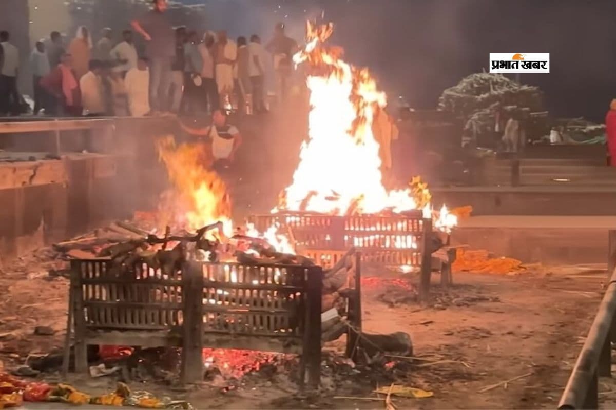 सूर्यास्त के बाद क्यों नहीं किया जाता अंतिम संस्कार? जानिए गरुड़ पुराण की मान्यता