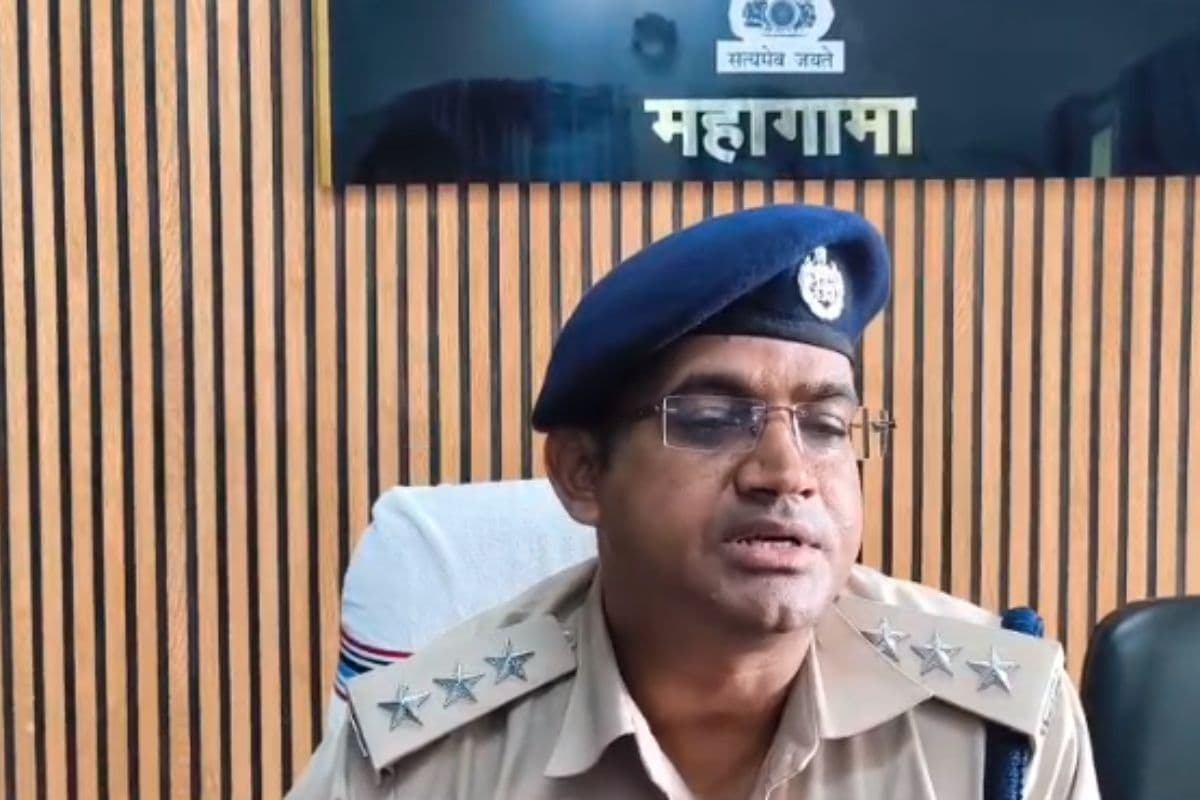 गोड्डा में आधी रात को कट्टा लहराकर मचा रहे थे गदर, महागामा पुलिस ने बुलेट और KTM के साथ 3 को दबोचा