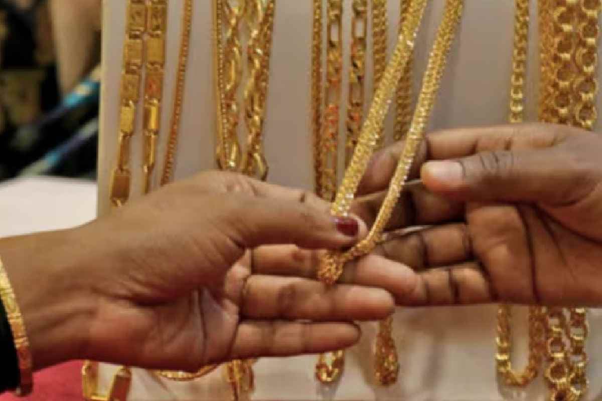 Gold Price : विदेश से सोना-चांदी मंगाना होगा महंगा, मोदी सरकार ने उठाया ये कदम
