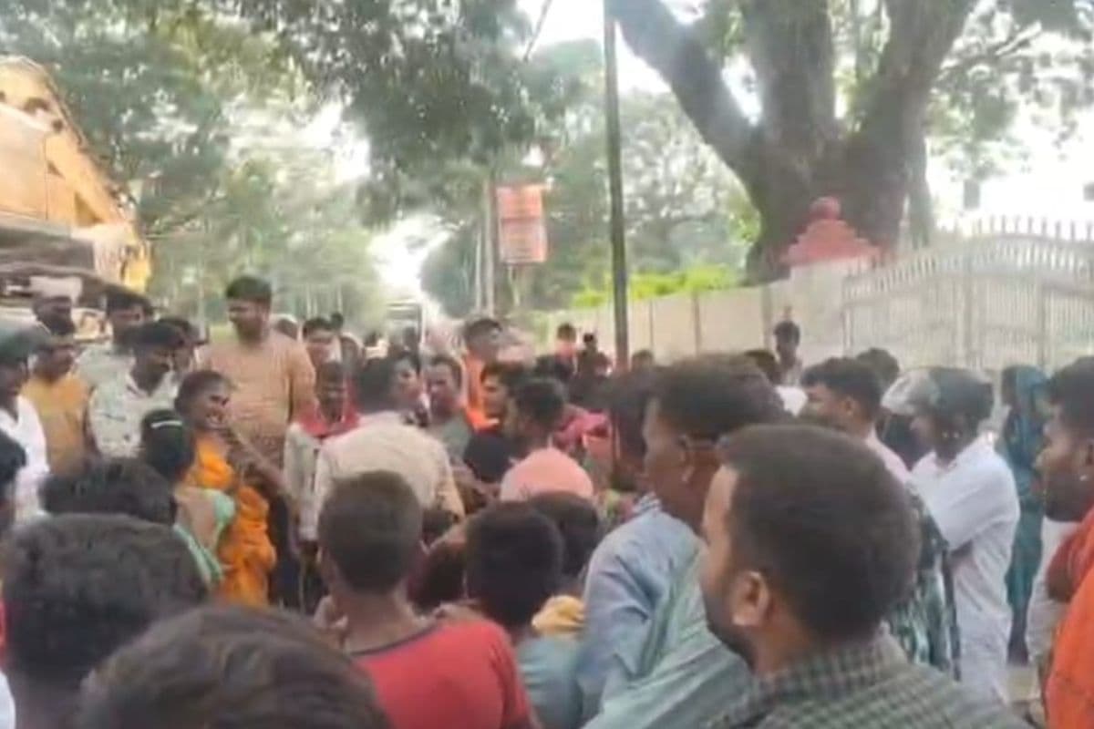 ​Gopalganj News: दहेज विवाद में देखौकी कार्यक्रम के दौरान मंदिर परिसर में मारपीट